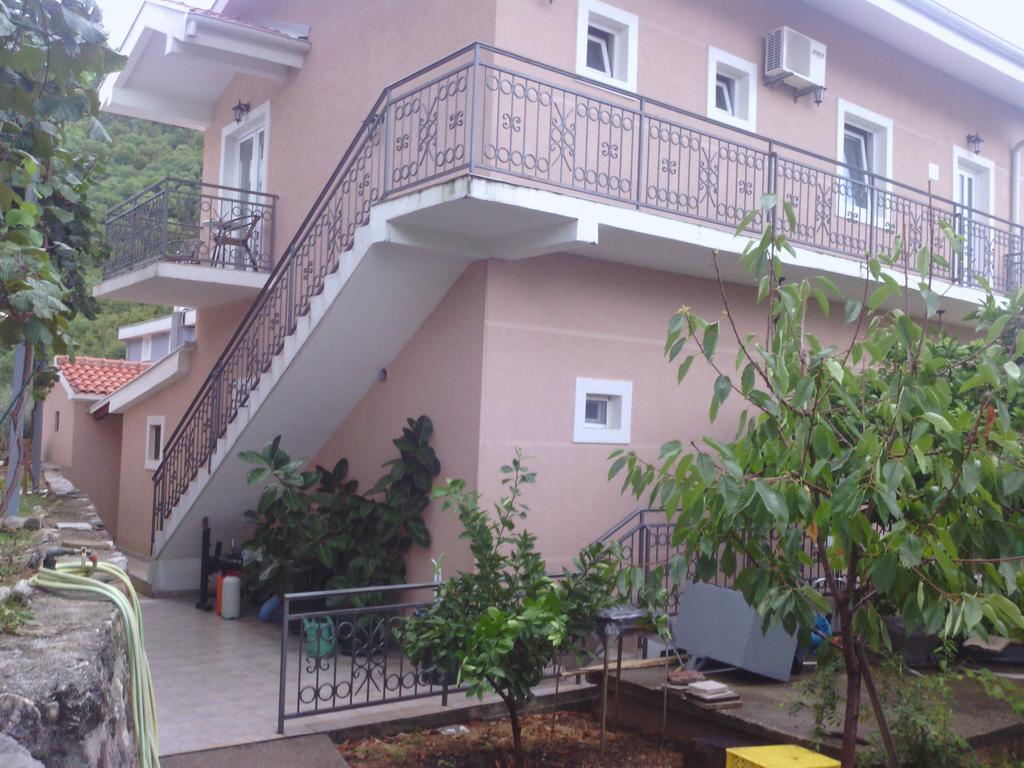 Apartments Mitrovic Podlicak Sveti Stefan Exterior photo